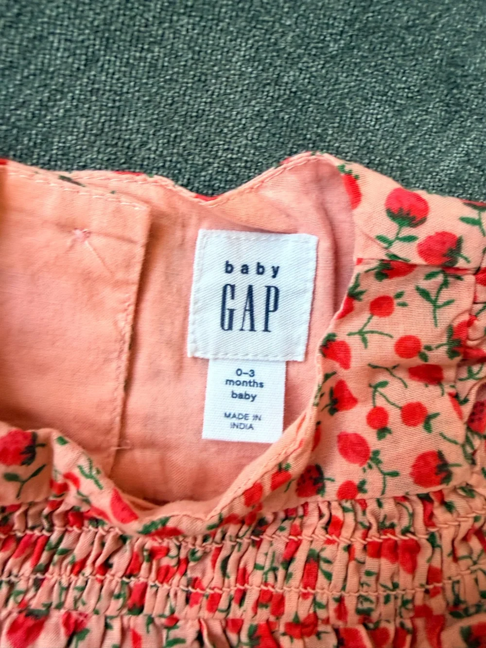 Baby Gap Strawberry Print Ruffle Bubble Romper - 0-3 months